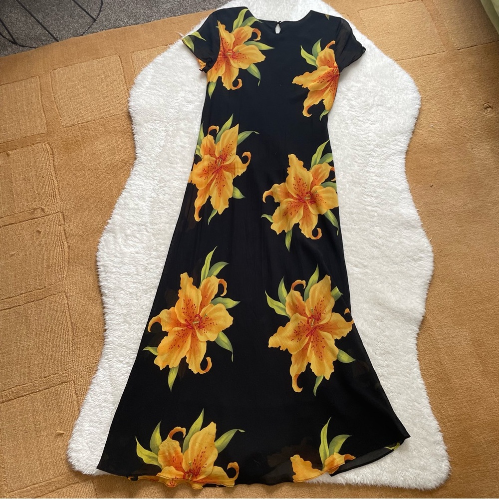 Vintage 90’s Benjamin A Hawaiian black floral maxi length gown
